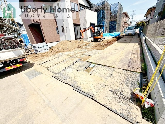 土浦市木田余1期　新築戸建　4号棟の駐車場