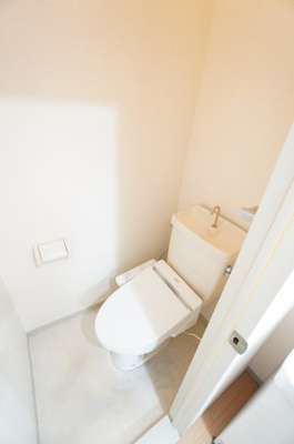 【トイレ】 | ニューエクセルハイム | ※同物件・同タイプの写真です。