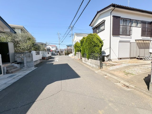 川越市笠幡　新築分譲　JR川越線『笠幡駅』徒歩15分　【霞ヶ関南小学区】の前面道路含む現地写真