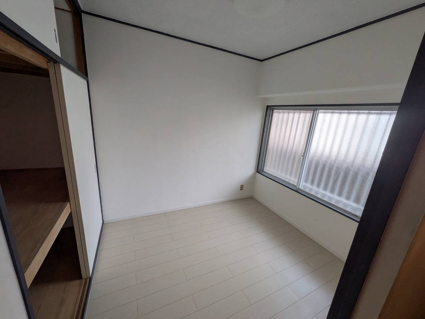 シャトー明石の寝室