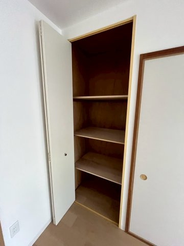 UR浜甲子園さくら街　1号棟の収納