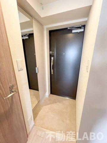 アドバンス大阪クラージュの玄関