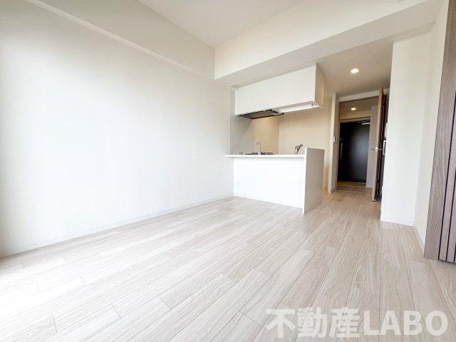 アドバンス大阪クラージュの居間・リビング