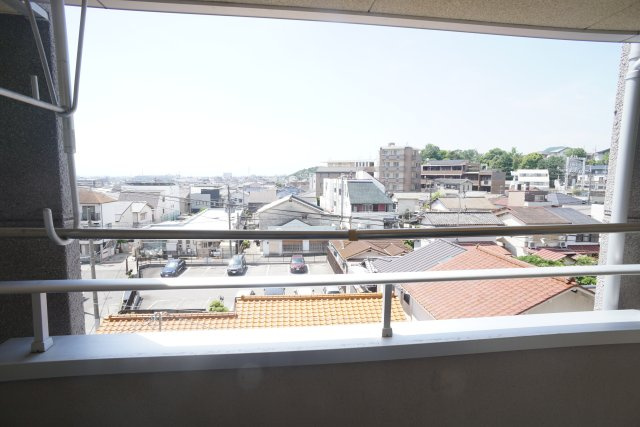 ラウレア逆瀬川の展望