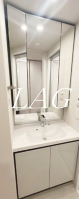 【洗面所】 | イプセ東高円寺 | 洗面台です。