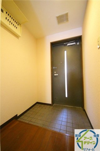 プラザハイツ二ツ屋B棟の玄関|※類似部屋