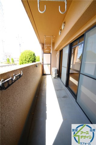 プラザハイツ二ツ屋B棟のバルコニー|※類似部屋