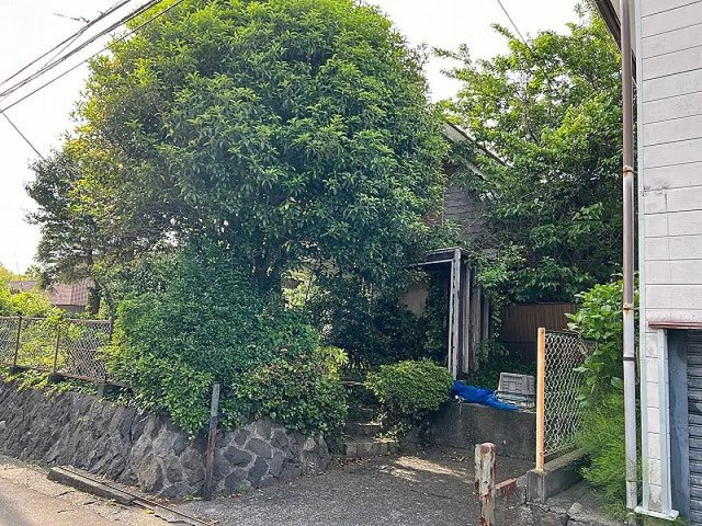 国道までアクセス良好な川奈の土地物件