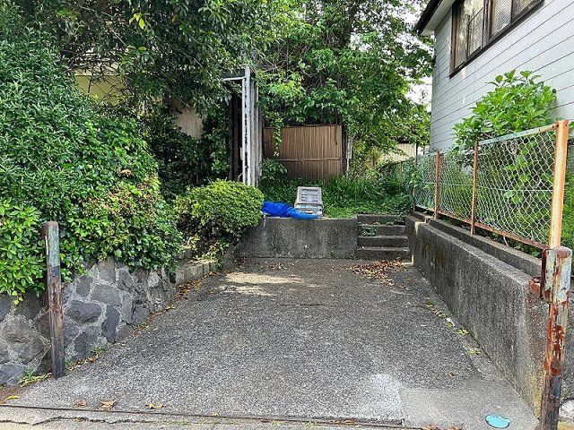 国道までアクセス良好な川奈の土地物件のその他|駐車場1台分あり