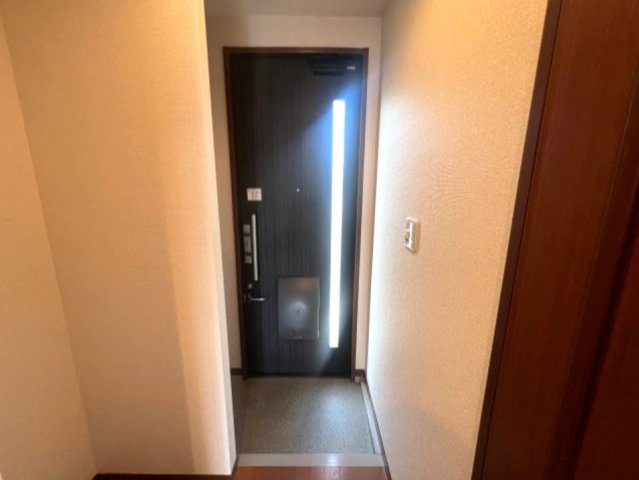 シャーメゾン本山北町の玄関