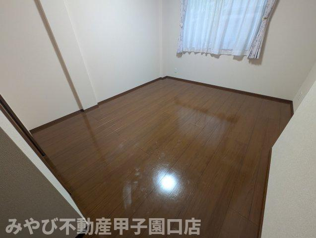 YUSEI　RESIDENCE甲子園5の内装