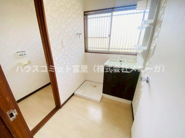 根木名　平屋中古戸建の独立洗面台