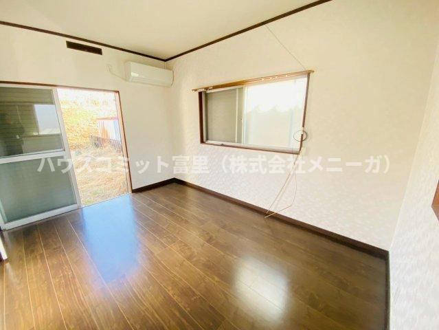 根木名　平屋中古戸建の洋室