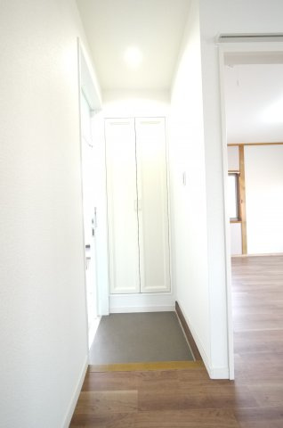 グローバルクレストの玄関