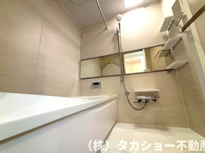 【浴室】 | 第二検見川ハウス | 落ち着いた空間のお風呂です