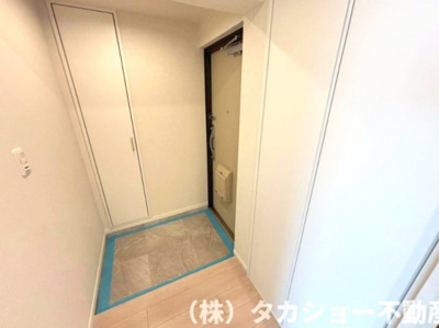 【玄関】 | 第二検見川ハウス | ゆったりとした玄関です