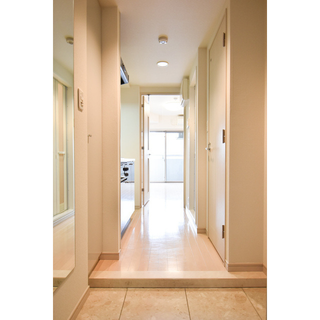 ガーラプレイス八幡山壱番館の玄関|落ち着いた玄関です