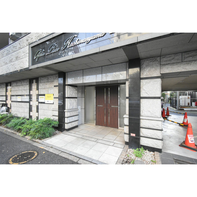 ガーラプレイス八幡山壱番館のエントランス|エントランスです