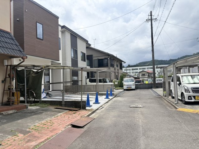 【前面道路含む現地写真】の画像