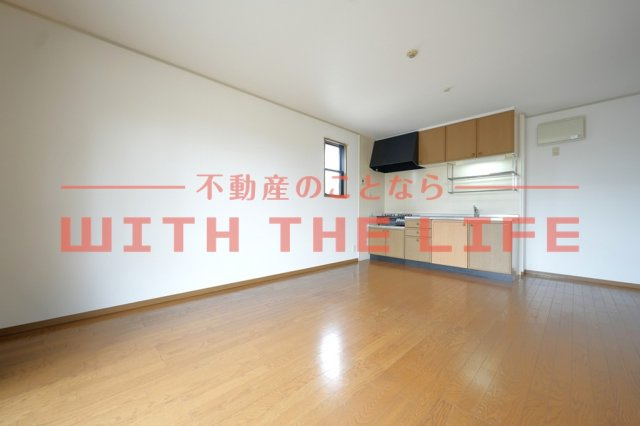 ハイネス迎野【キャッシュバック対象物件】の居間・リビング|おしゃれな居間です