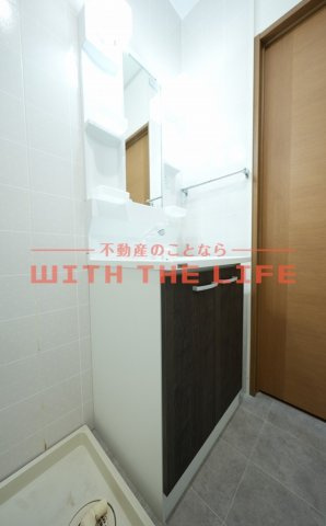 ハイネス迎野【キャッシュバック対象物件】の独立洗面台|朝の身支度には欠かせない独立洗面化粧台