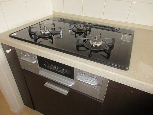 ディアプレイス中野野方の設備|３口ガスコンロ