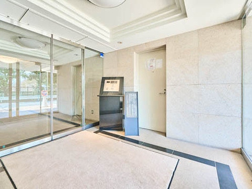 デュオ・スカーラ幡ヶ谷のエントランス|エントランス　※2024年3月撮影