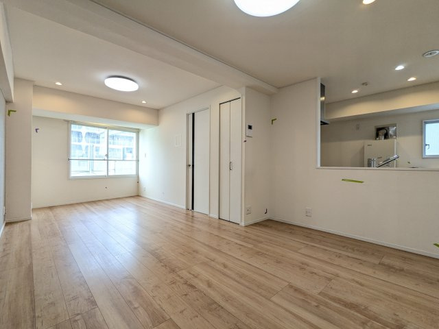 パールハイツ笹塚の居間・リビング|ゆったり過ごせる居間です