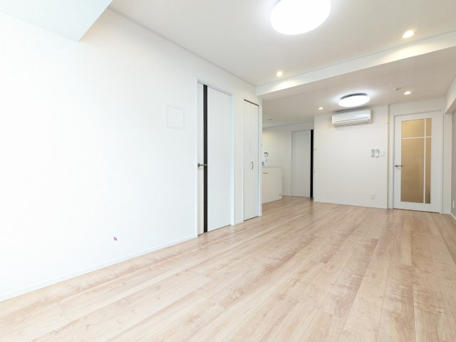 パールハイツ笹塚の居間・リビング|ゆったりとした居間です