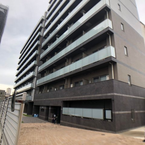 スカイコートパレス大島の外観