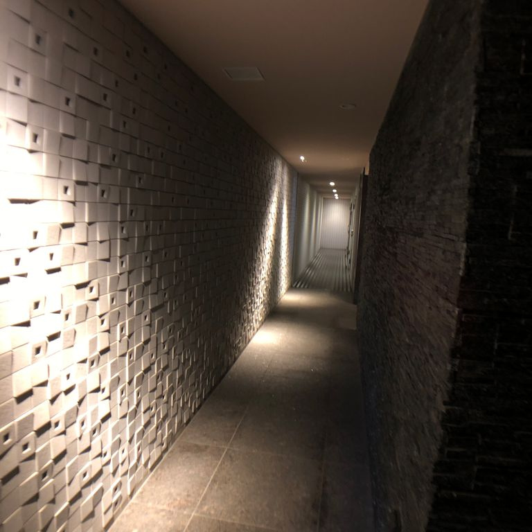 スカイコートパレス大島のロビー