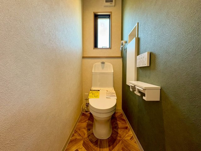 高知市朝倉本町（中）新築住宅のトイレ|２階にもトイレがあるので安心です☆
