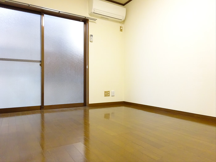 コーポ石川の居間・リビング|ゆったりとした居間です