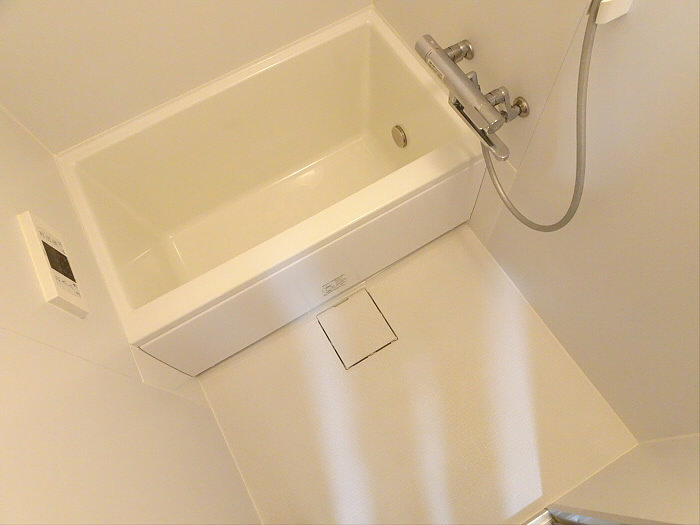 人形邸の浴室|ゆったり過ごせるお風呂です