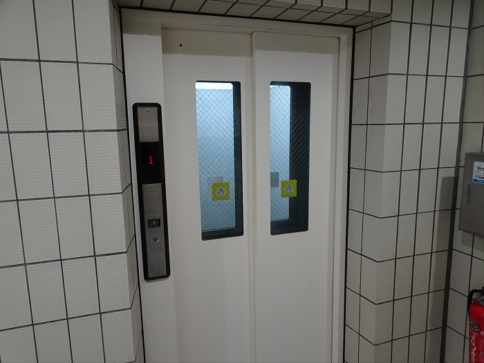 リアライズマンションのロビー|毎日通るロビーはこのようになっています