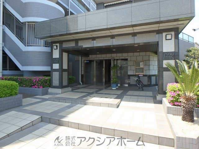 アステール所沢のエントランス