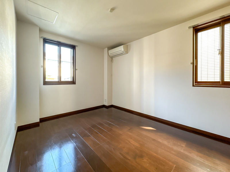 花伝テラスの寝室|落ち着いた色調の寝室です