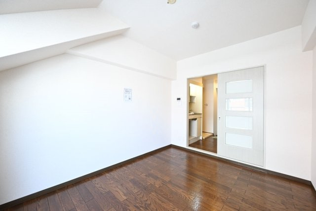 メゾンドール西荻窪の洋室|ゆったりした洋室です