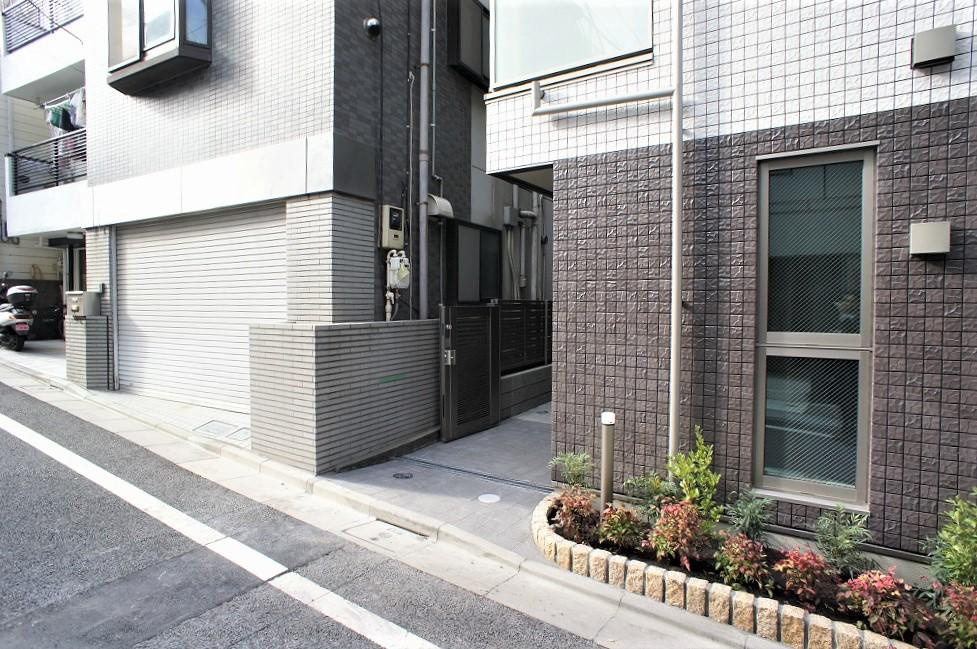 アルバグランデのエントランス|落ち着いたエントランスです