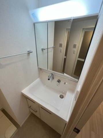 【独立洗面台】