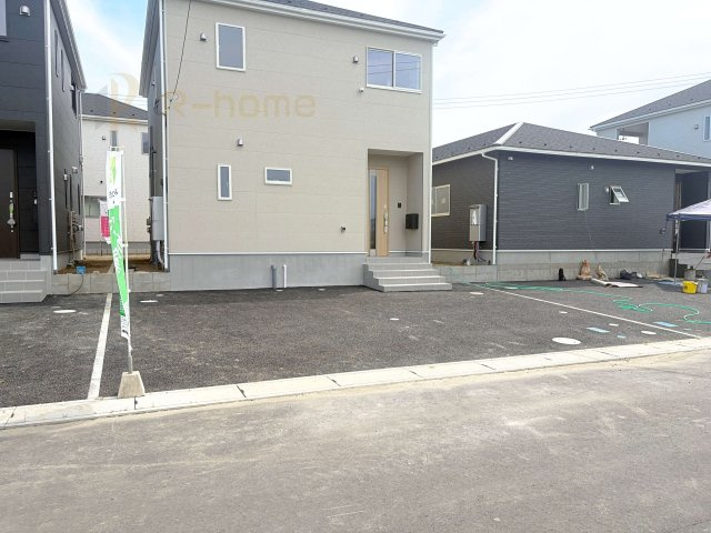 常総市本石下第12　新築戸建て　4号棟の駐車場|カースペースは2台お停めいただけます♪