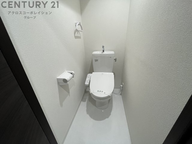シンプルで使いやすいトイレです♪