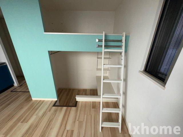 ラフィーネの洋室