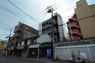 C4 Koshien eastの外観