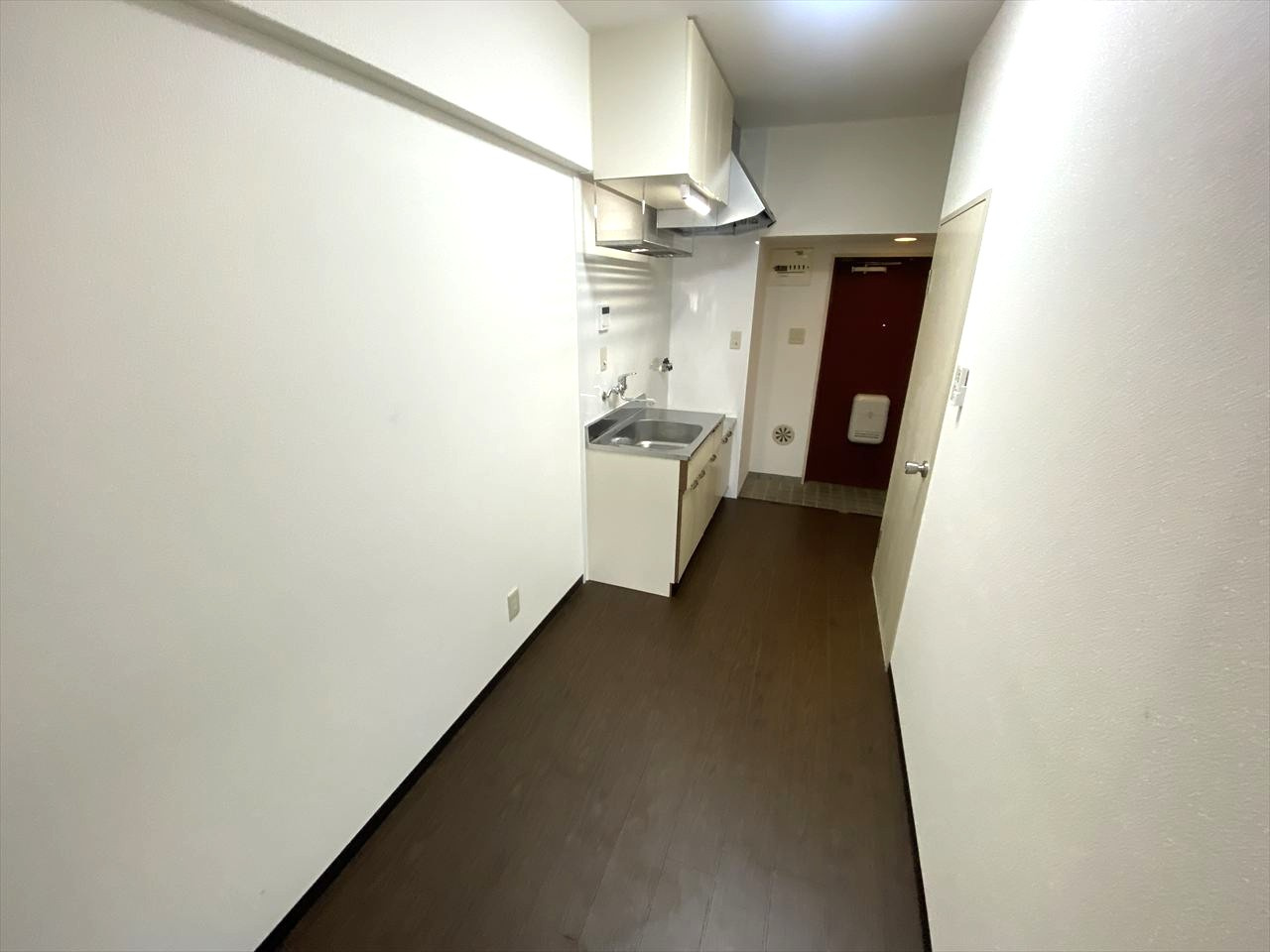 杜のまどいの内装