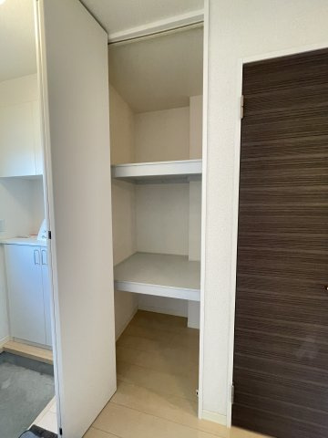 メゾン古閑中の収納