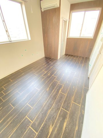 シャトーライフ千葉Ⅰの洋室