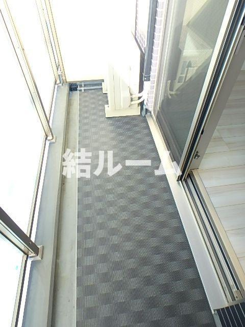 板橋区東新町１丁目の賃貸マンションのバルコニー