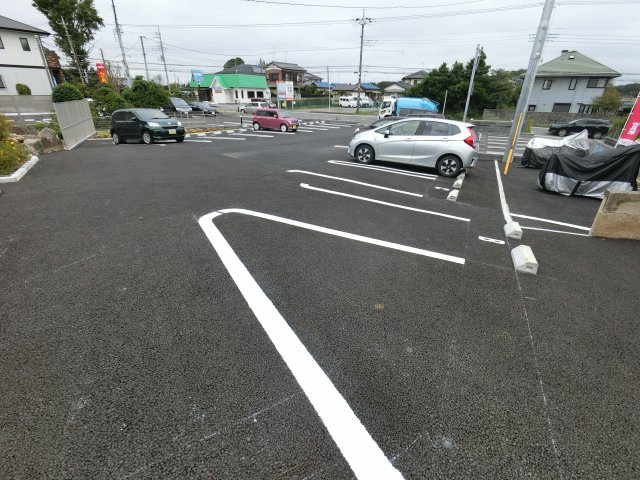 【駐車場】