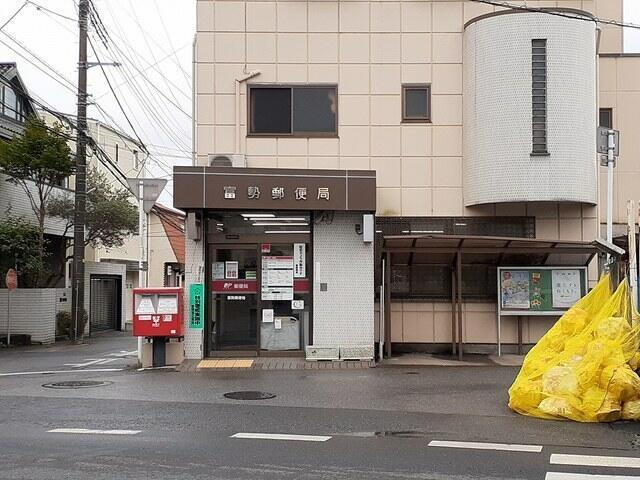 フォレストコート・アゼリアのエントランス|富勢郵便局まで500m 